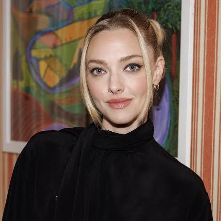 PopCrave's tweet photo. Amanda Seyfried and husband Thomas Sadoski split after 9 years of marriage, @People reports. https://t.co/dLz1iOeMut