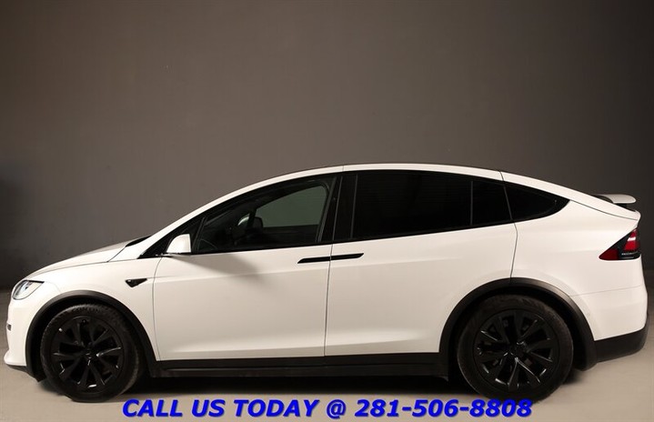 MerlenePredc's tweet photo. 2021 Tesla Model X Long Range AWD with FSD, navigation, blind-spot monitoring, 3-row seating, 43K miles for sale in Houston, TX https://t.co/xlgIYSmRfk