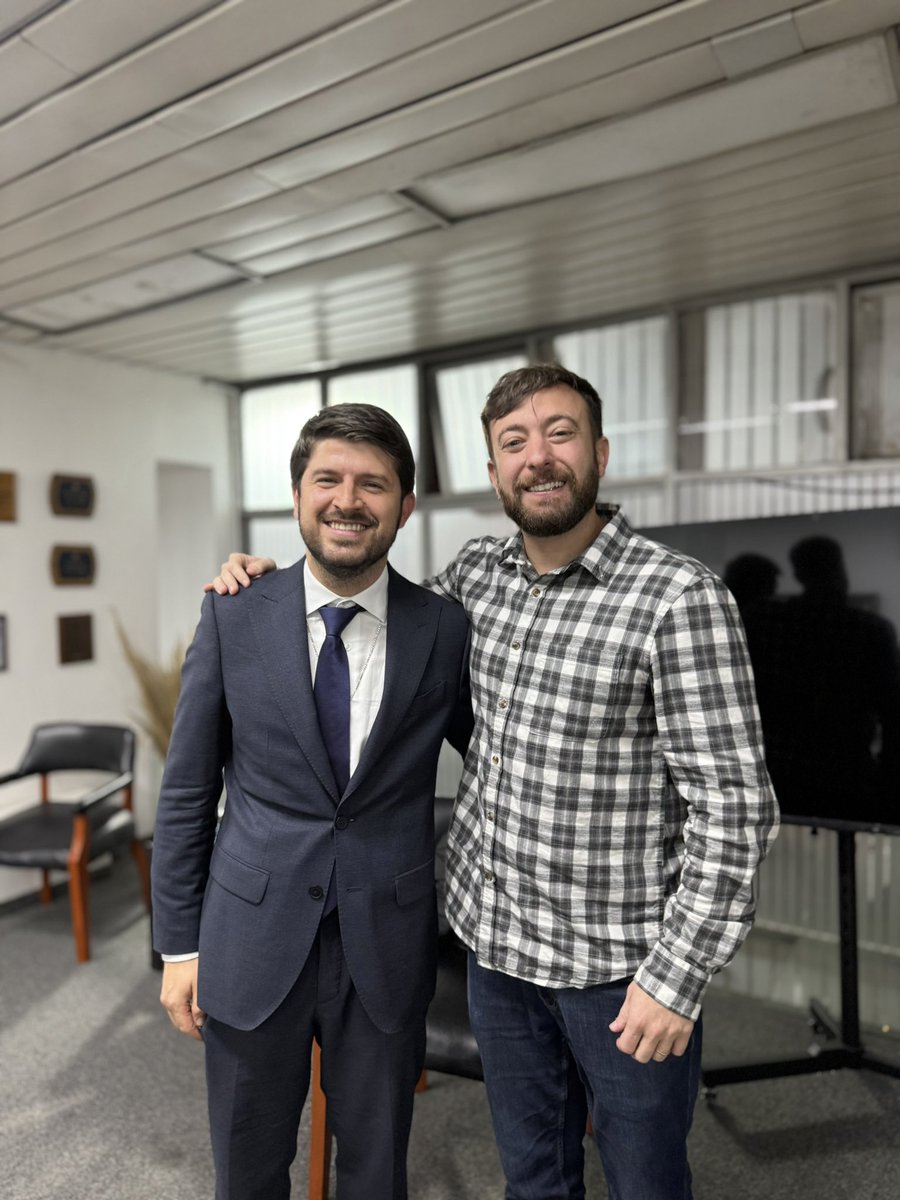 LuismLopezA's tweet photo. Seguimos avanzando en la lucha contra la ideología de género. Gracias @AgustinLaje por la batalla que estás dando. https://t.co/6ofkPiN9WX