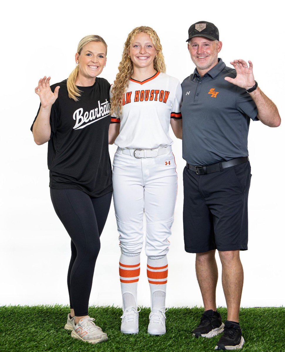 mkiersh2028's tweet photo. "Eat 'Em Up, Kats” ❤️🥎 #committed
@BearkatsSB @CoachValis @TessSoefje @Coach_Darqueen @GrahmannMichael @HalataBrian @KristiMalpass @BombersKennedy @coach_L0pez @bombers_academy @Bombers16uLS @LineDsoftball @SoftbalAmerica @KjirstynNicole 
@DiamondAddicts https://t.co/yB3QbWTcgM