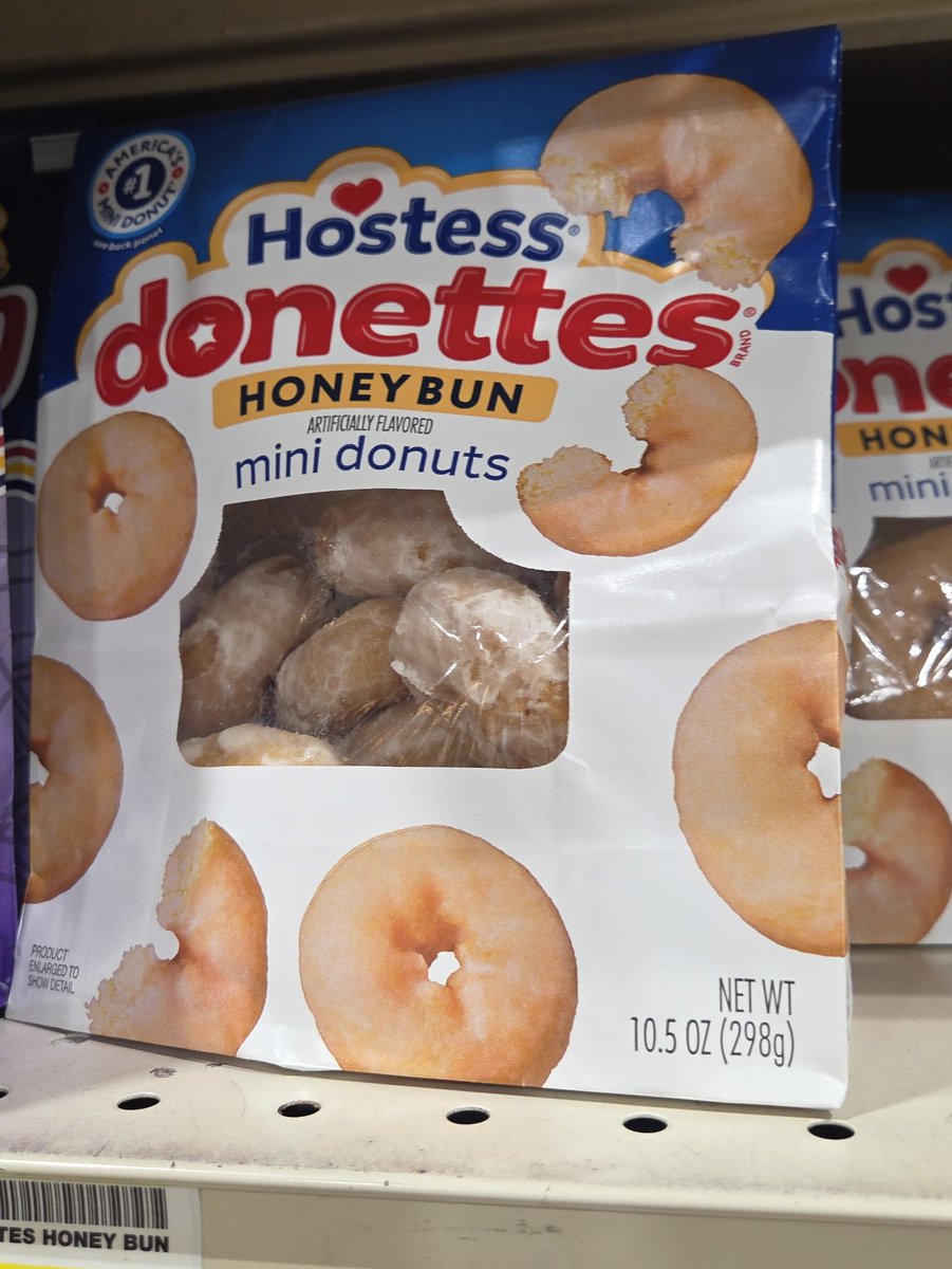 ehhkky's tweet photo. Look at this fucking SHIT, this is just a normal FUCKING DONUT!? am I wrong!? https://t.co/s3hit5svyg