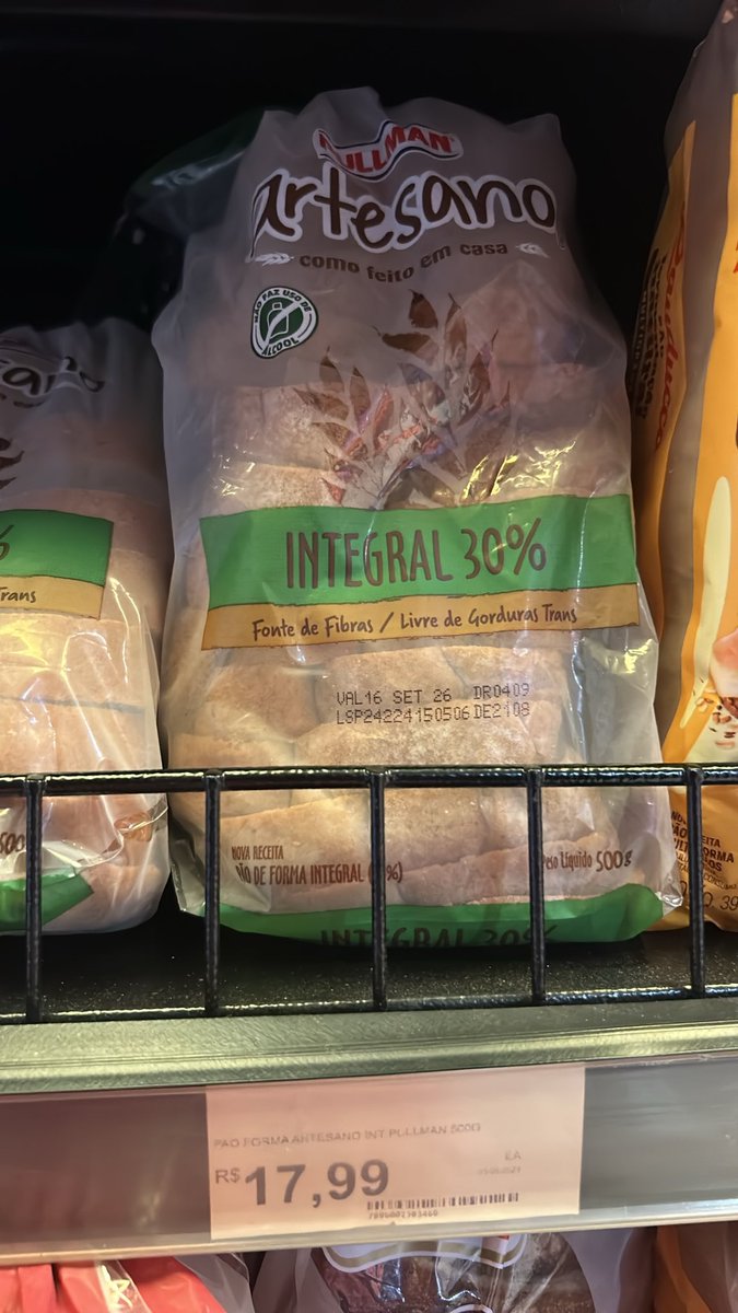 Mah164lila's tweet photo. Engraçado que um pão integral cheio de coisa boa, e mais barato que UM SACO DE PÃO SEM CASCA!!! https://t.co/aB52t0V5H4