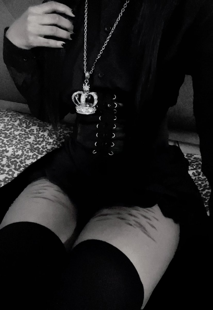 kouuzyyy's tweet photo. I wanna be a prince siiigh TT 
I’ll go shopping soon https://t.co/VY8HnQJl2i