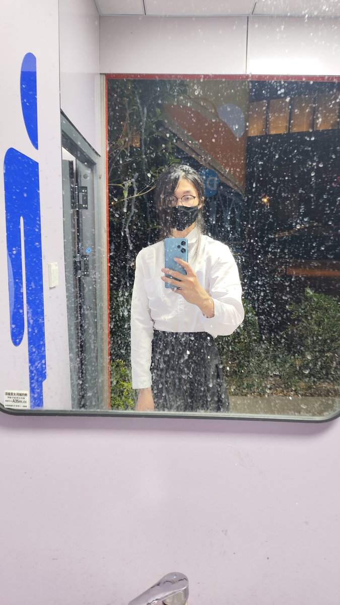 jianma159's tweet photo. 💞下期预告
深夜的公共厕所，迎来新人男娘的第二次露出。
总感觉自己的脸还是不好看，下期视频我尽可能把脸挡住吧。
期待的朋友们记得点个关注哦💞
#男娘 #伪娘 #露出 https://t.co/7UUQ8QgdBt