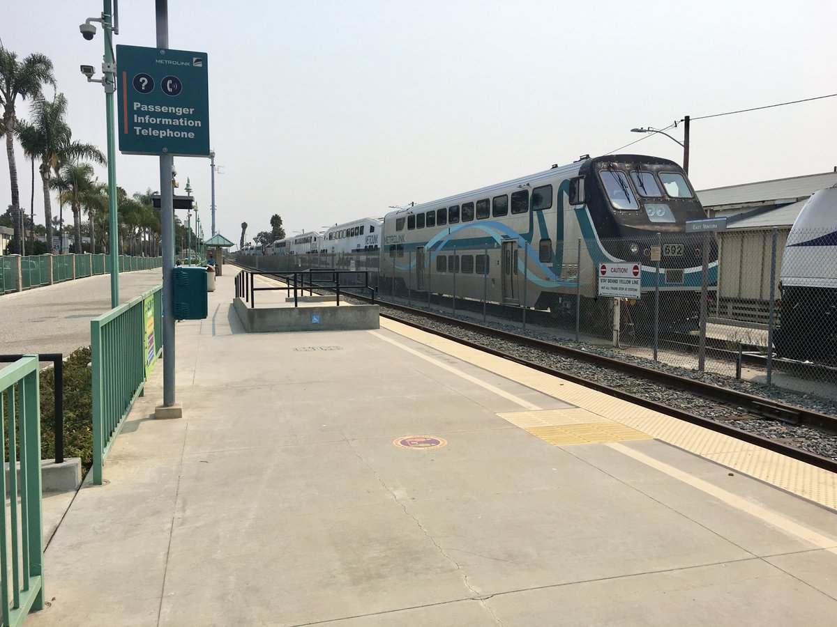 GoVCTC's tweet photo. Getting around Ventura County is easy with @Metrolink  and @PacSurfliners! With Codeshare, your valid Metrolink ticket lets you ride any Pacific Surfliner train between Los Angeles Union Station and Downtown Ventura, any day of the week.

Learn more: https://t.co/taJFPFSRse https://t.co/5TShKJsOAe