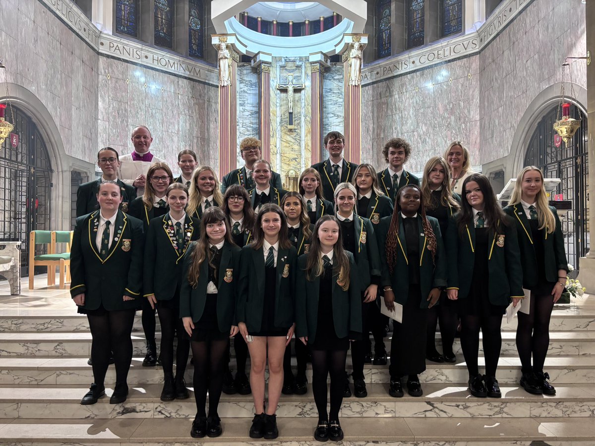 StStephensHS's tweet photo. Lovely to join friends from across the Diocese at the Cathedral for our Annual Vocations Mass on the Feast of St Mirin.
A special well done to all our wonderful young people who attended.🙏 https://t.co/VpkfXxl11j