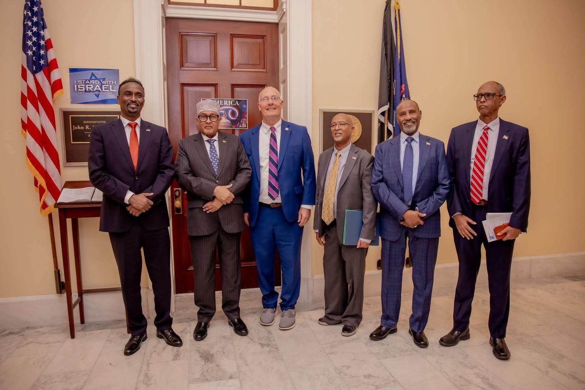 erigavoTimes's tweet photo. WASHINGTON: The President's delegation in CAPITOL HILL, the Congress headquarters and met with key members of the United States Congress members. https://t.co/Vk2cwTwzqS