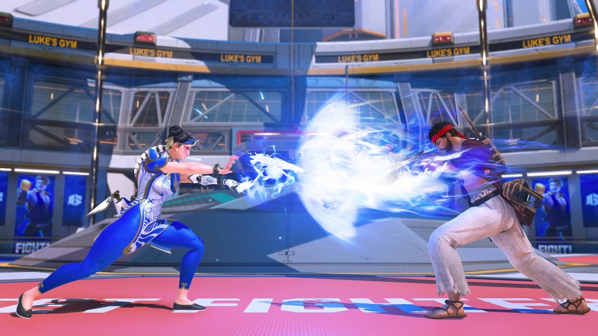 ApexTimes's tweet photo. 【Apex】スト6コラボイベントの内容まとめ
━━━━━━━━━━━━━━━
・9月23日～10月14日まで開催

■スキン
・波動拳のミシック汎用武器が実装
・レジェンドスキン8種
-オルター×春麗
-スパロー×リュウ
-ジブ×豪鬼
-ワットソン×キャミィ
-ガスおじ×ブランカ
-パス×ダルシム
-ミラージュ×ルーク
-バンガ×エレナ
・武器スキン8種
-R-99
-EVA-8
-フラットライン
・ボルト
- G7スカウト
-モザンビーク
-ディヴォーション
-ピースキーパー

■無料報酬
・リフェン×ライフラ
・イベントパック2個
・Twitch Drops-コインチャーム
・Discordクエスト-春麗トラッカー
ほか

■新ワイルドカード
・ファイターの力を使用可
・リュウ/春麗/豪鬼/ダルシムの4キットから選択
・各キットにパッシブ、戦術、ULTを用意
・トークンを集めるとファイターフォームに
・発動中は三人称視点に切り替わる
・近接強化やブロック、ダメージ耐性を獲得
・最終ラウンドはゲージ無限に
・舞台はSF6仕様のオリンパス
・ルークのジムやブランカちゃん風船も登場

記事全文はコチラ👇
https://t.co/B0Ft2TvybQ