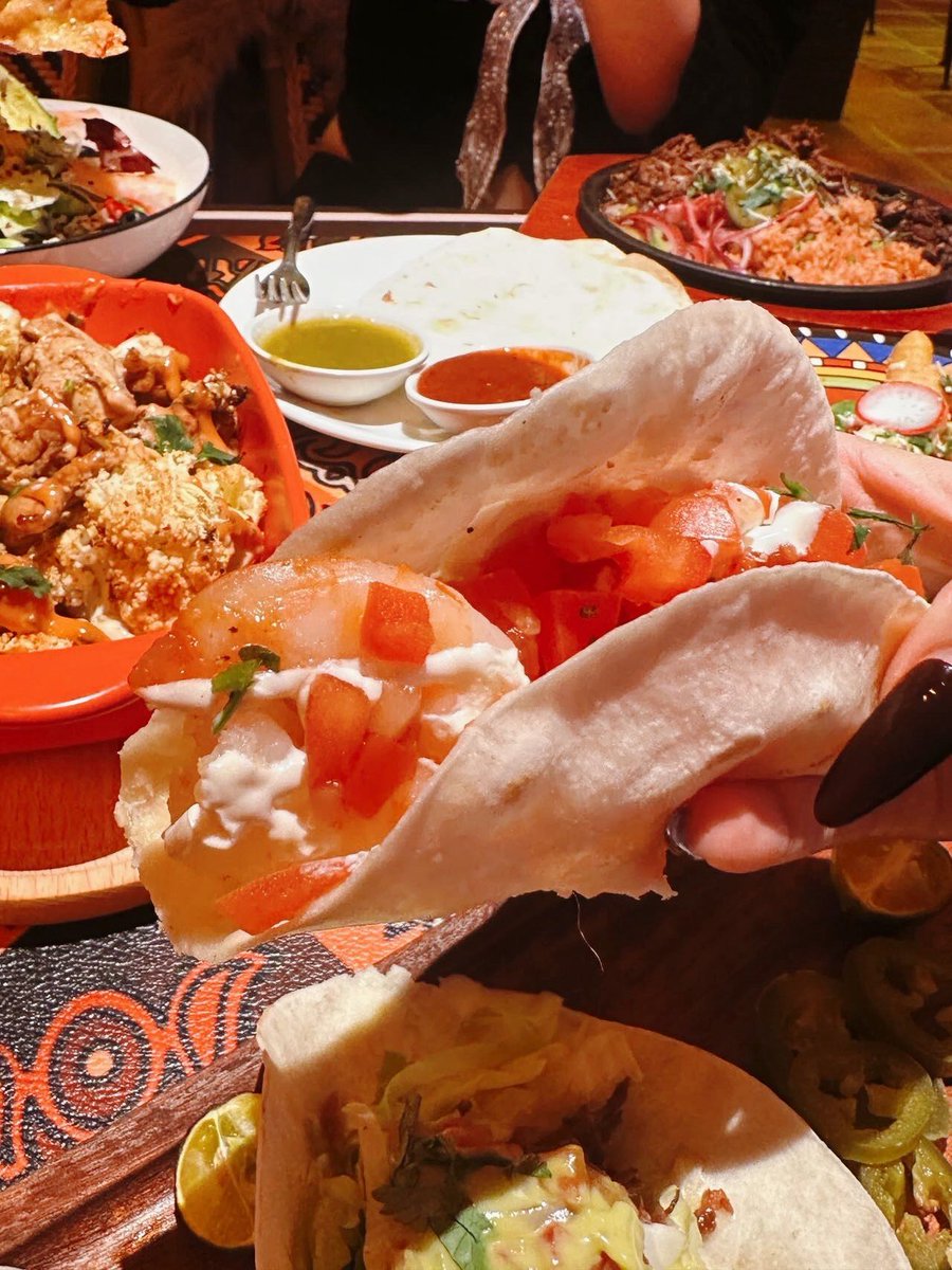 RickiScoli8k's tweet photo. Just ran into my college roommate at our favorite late-night taco spot—2 hours of laughs, zero regrets, and a reminder that some things never change. https://t.co/9xjSGDZaTW