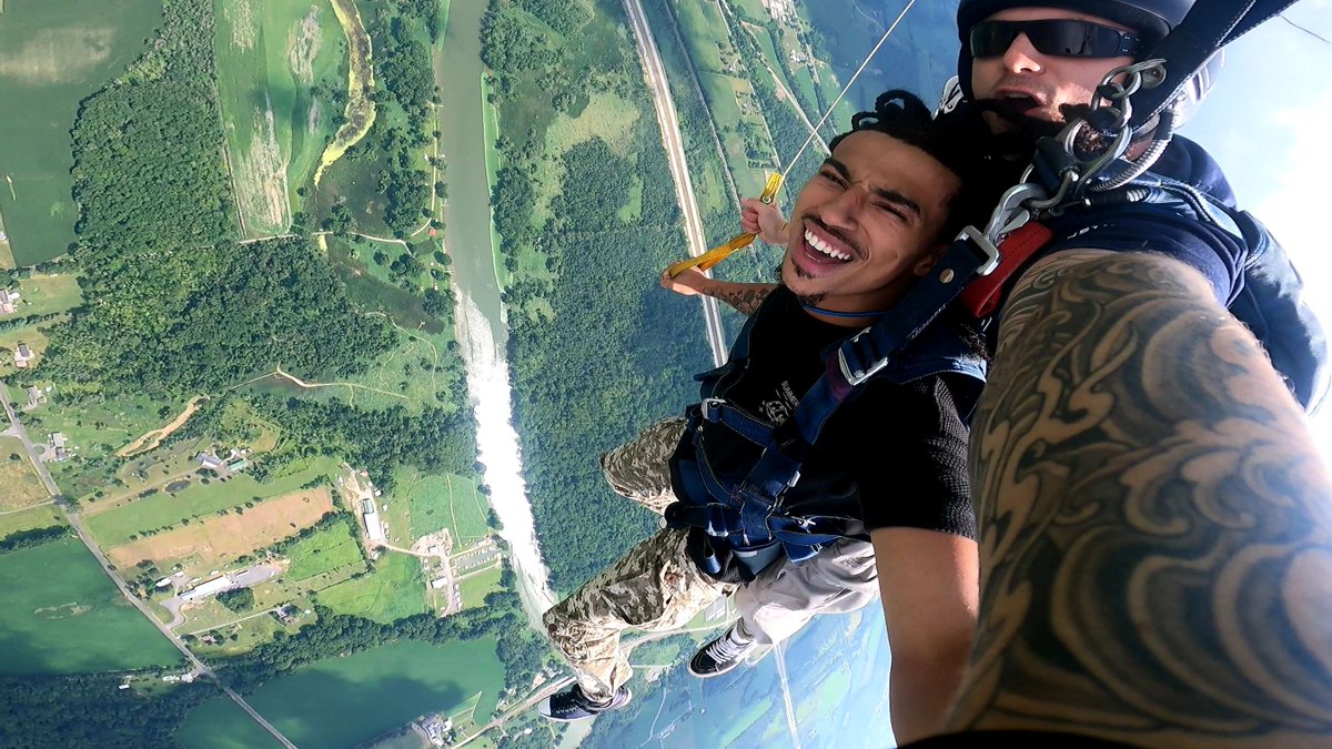 SkydiveCNY's tweet photo. Freefall: my kind of therapy.
 #TandemJump #ExtremeSports #SkydiveCNY #TheFirstJumpExperts https://t.co/4ZPv0R6cL8