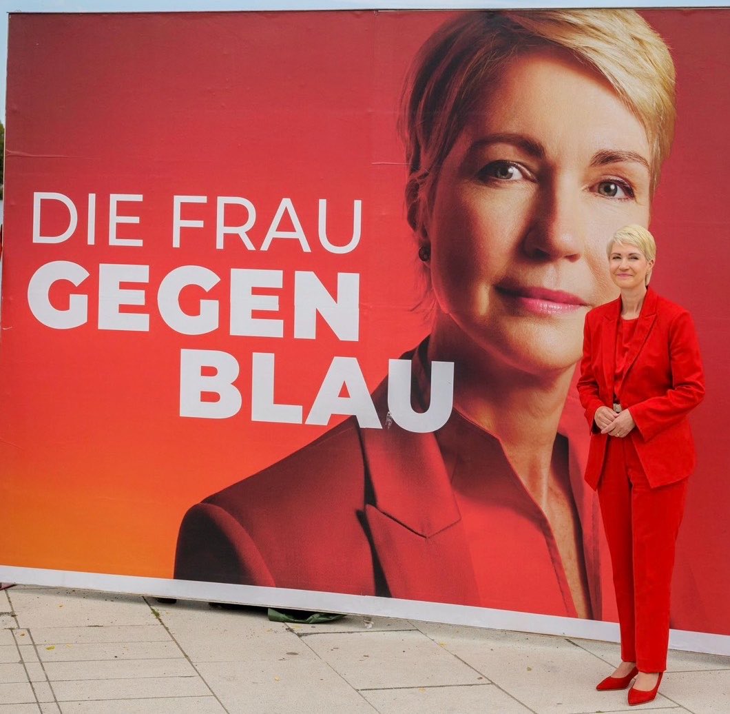 citius_fortius1's tweet photo. ❌ Drehe dieser Frau niemals den Rücken zu.
- Sie würde dir die Spritze zwischen die Rippen rammen.
#ManuelaSchwesig #Impfzwang #SPD https://t.co/Y3cnAiiaEv