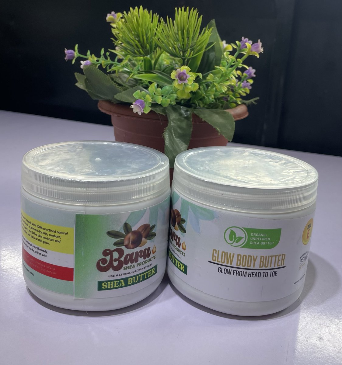 MNKpayero's tweet photo. @Skipytima @MrTulker_ @nma_black We have sheabutter that will make you glow and won’t make you darker https://t.co/qek1ZSahBU