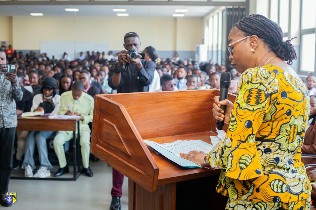 RectoratUp1793's tweet photo. La Fac de Droit de l’UPN a organisé un séminaire sur les « Mécanismes nationaux de protection des droits et libertés fondamentaux en RDC », sous la vision du Comité de gestion dirigé par la Rectrice Yvonne IBEBEKE
cette session a connu l’intervention de   SEM Samuel MBEMBA. https://t.co/ia2RERtkEW