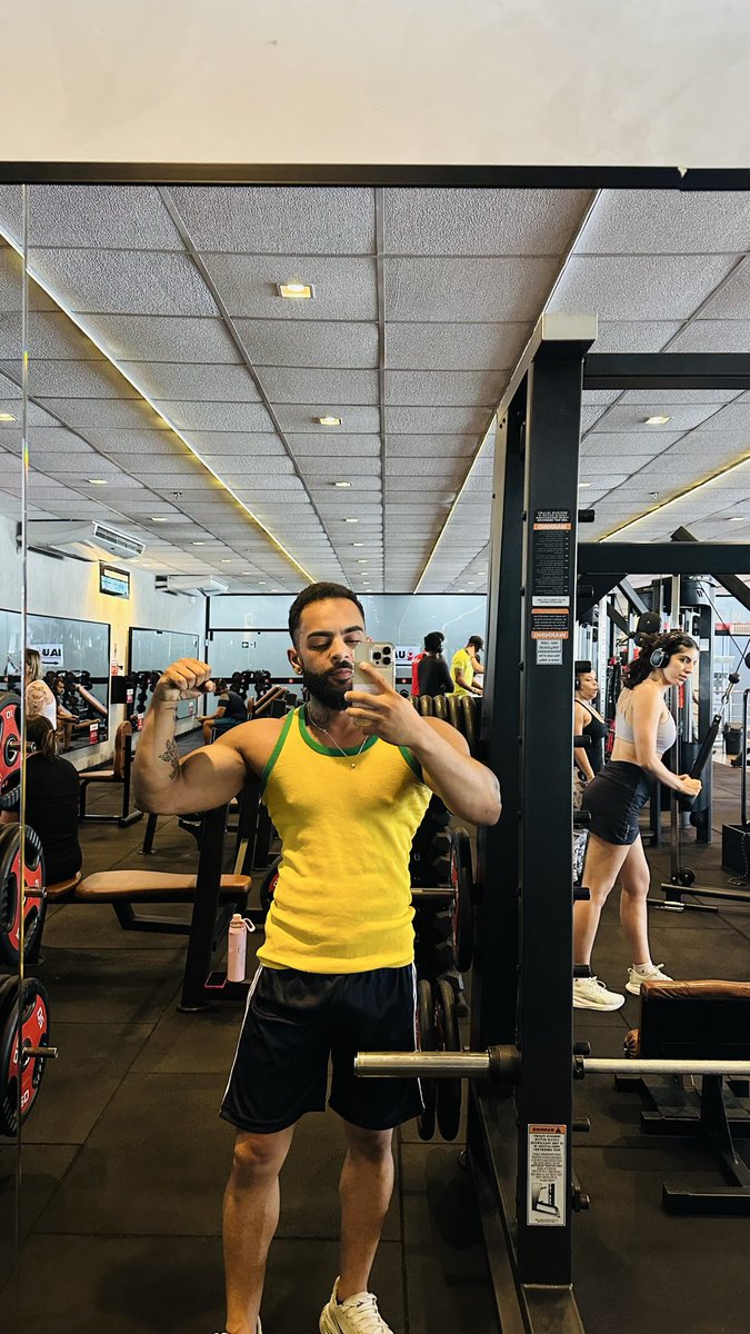 leonardomarra12's tweet photo. 💪 https://t.co/PSOUewDfl9