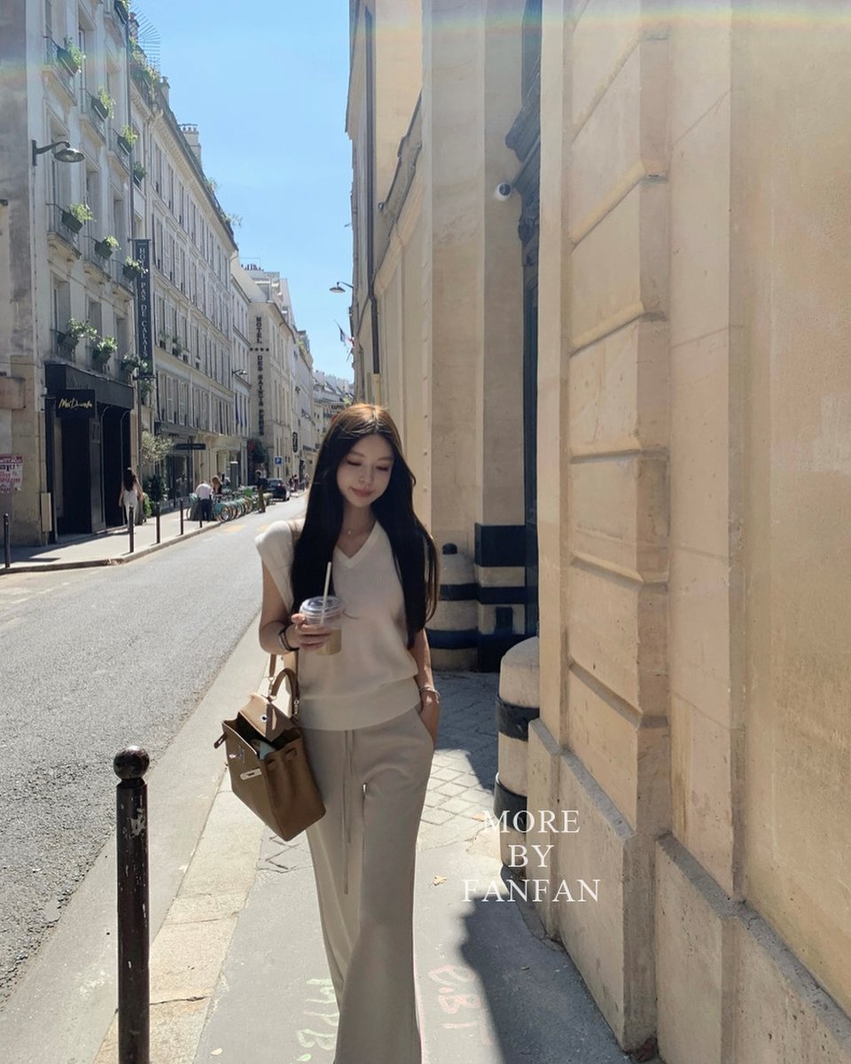 maxirick's tweet photo. Top of the morning! 🚀 You should know that no matter what yesterday was, today is a fresh start. 🦋
Jzbii https://t.co/6UIFwRVEF7