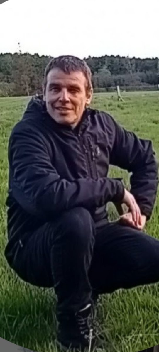 NotAgain4200's tweet photo. @MortenWilder @fcandersen Kan godt se det er svært for dig 😅😅😅

Den er jo helt mentalt gal på den øverste etage https://t.co/c3OuwdacoN
