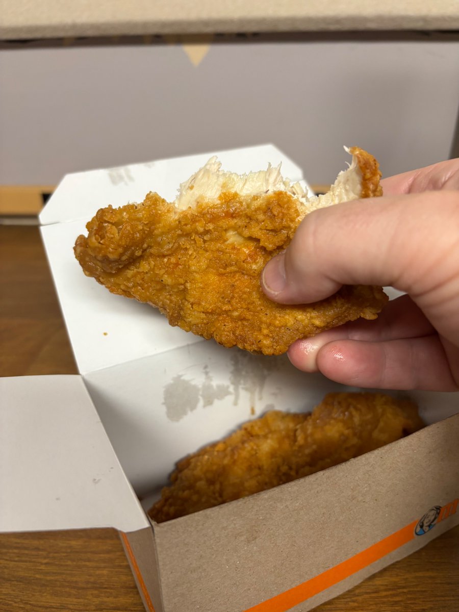 DaveLockbaum's tweet photo. head over heels in love with @MaryBrowns 😍🍗 https://t.co/on6GMWaPQA