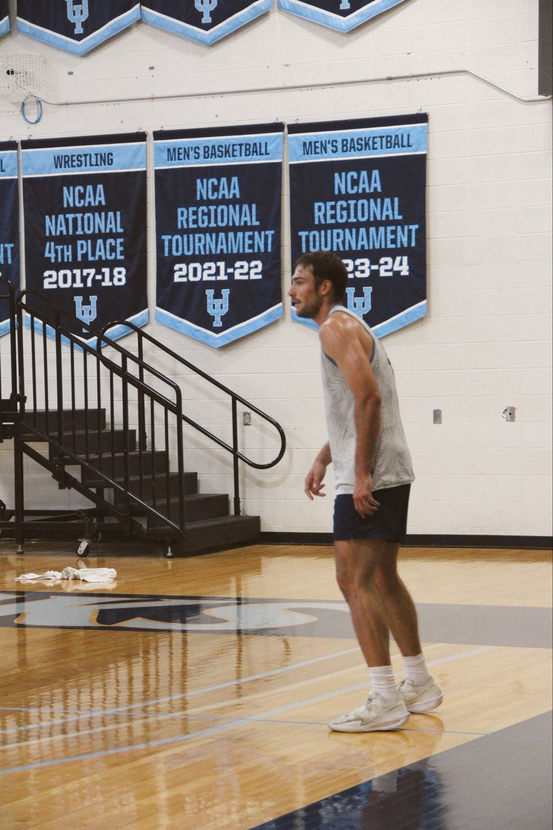PeacockHoops's tweet photo. ONE TEAM. ONE GOAL. 🦚

#FeathersUp https://t.co/8Lp771fWGI