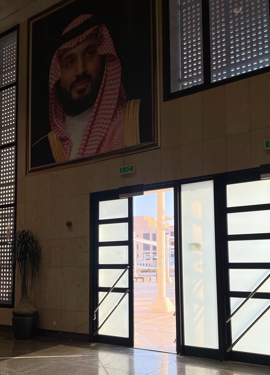 Joudishere's tweet photo. مشغووووله لان حياتي هالفتره عباره عن مشروع التخرج 🎓متحمسه اخلصه شي جديد علي و مرره ممتع صراحه🩵🩵، ترقبووووا النتيجة النهائية https://t.co/Hnen91RI00