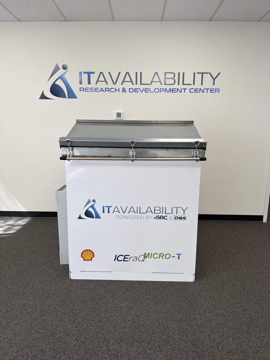 ITAvailability's tweet photo. 𝐓𝐚𝐤𝐞 𝐚 𝐥𝐨𝐨𝐤 𝐢𝐧𝐬𝐢𝐝𝐞 𝐈𝐓 𝐀𝐯𝐚𝐢𝐥𝐚𝐛𝐢𝐥𝐢𝐭𝐲'𝐬 𝐑𝐞𝐬𝐞𝐚𝐫𝐜𝐡 𝐚𝐧𝐝 𝐃𝐞𝐯𝐞𝐥𝐨𝐩𝐦𝐞𝐧𝐭 𝐂𝐞𝐧𝐭𝐞𝐫 🚀

Established in 2025, our R&amp;D Center is where we design, research, prototype, and validate next-generation data center and edge-compute technologies. https://t.co/IorP5uqypd