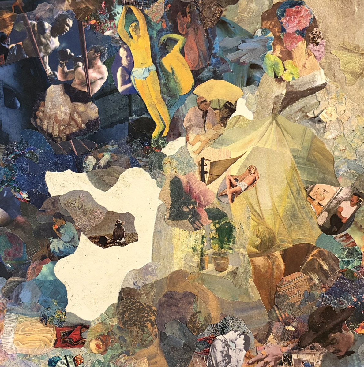 chillviaofarc's tweet photo. glue and paper https://t.co/Mddr53IGK5