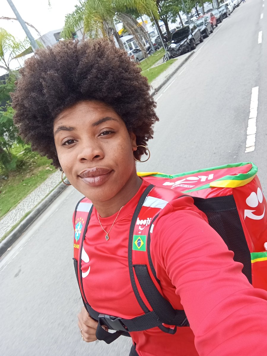 PxKauany's tweet photo. Fotos que você receberia se namorasse comigo https://t.co/eZKEh9UuG8