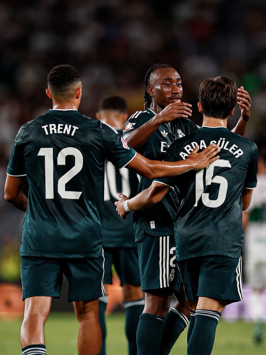 realmadriden's tweet photo. ➕3️⃣ https://t.co/NZq7fVbI8i