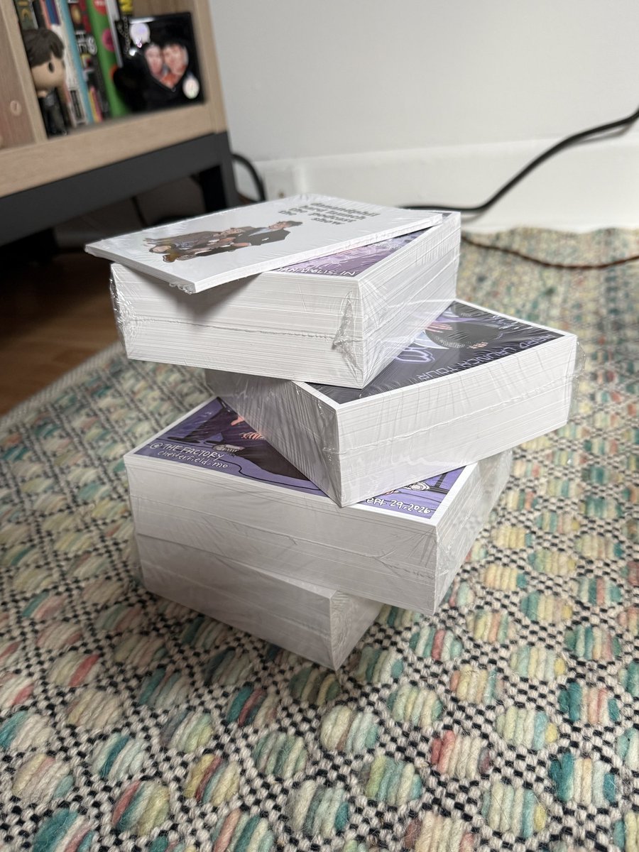 emuhlo's tweet photo. my freebies have arrived… #BigThingsHappening https://t.co/hsBDrCKaHe