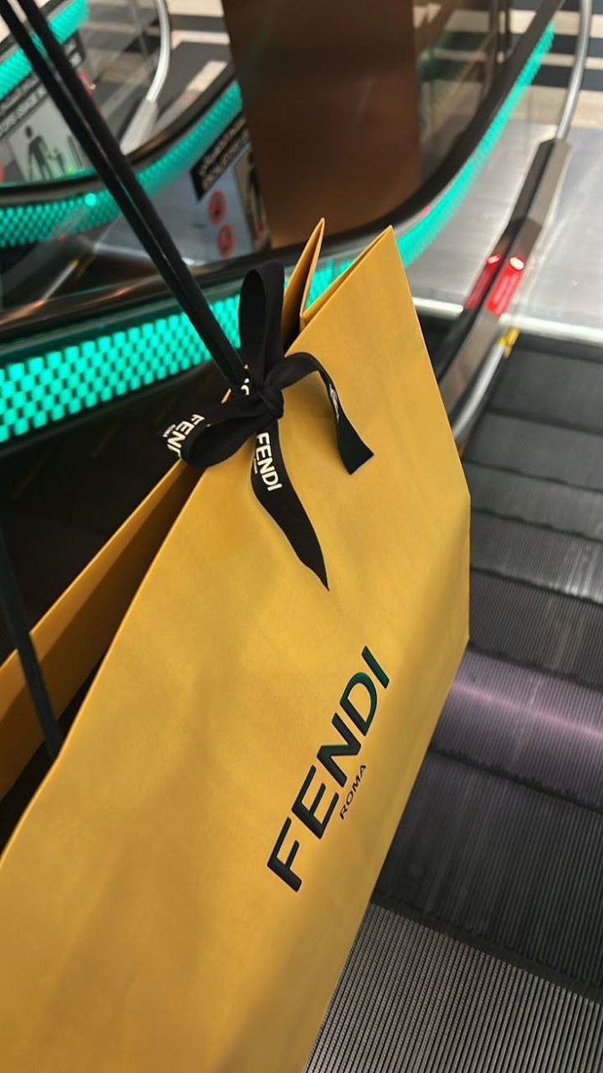 Adorexkeya7767's tweet photo. The best shopping ever 🥰💫💞💞✨ https://t.co/jgD9dTa5kk