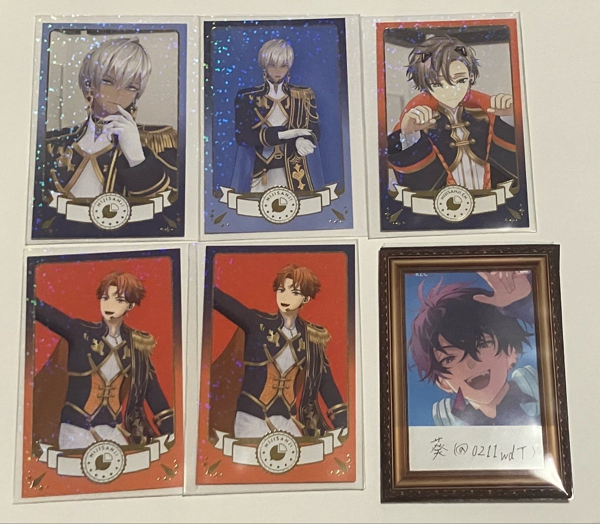 0211wdT's tweet photo. 【交換】 にじさんじ ���通衣装 チェキ カード Aグループ
��:画像
求:画像右下のIDのあるカードの方(アップ>引き)

郵送での交換のみでお願いします

複数名からご希望いただいた場合、アップのカードが多い方を優先させていただきます
→ https://t.co/nRzc00MHqe