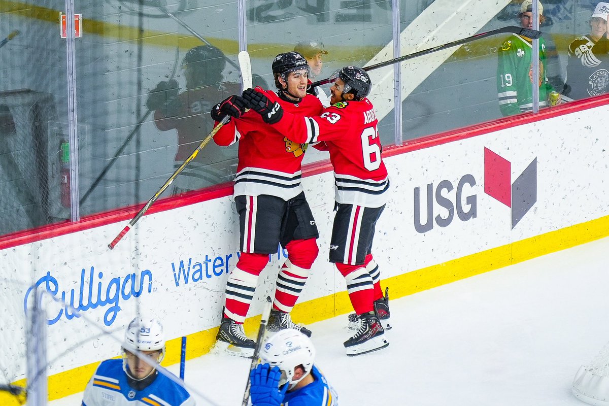 NHLBlackhawks's tweet photo. the shot                                                  the celly https://t.co/0WJ7iricrM
