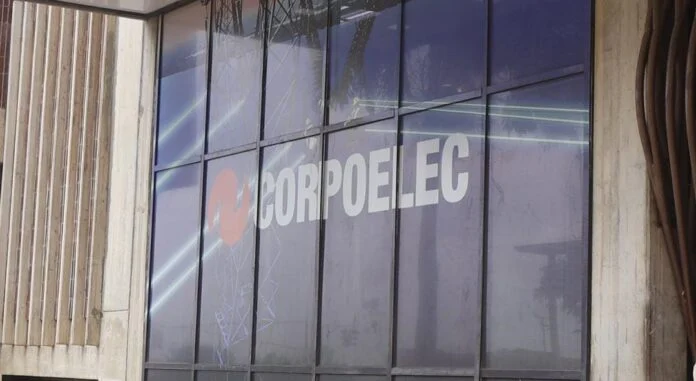 ReporteYa's tweet photo. #15Sep #Venezuela #Electricidad
La parada abrupta de la unidad 17 en la central hidroeléctrica de Guri generó preocupación ciudadana y exigencias de respuestas a Corpoelec tras una pérdida estimada de hasta 1.200 megavatios. – El Pitazo https://t.co/qMOKCDgLYo