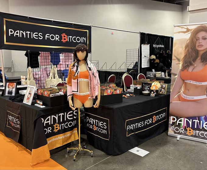 PantiesBitcoin's tweet photo. Headlines change.
Regulations change.
Price changes.

Bitcoin keeps moving.            So do we. ⚡🧡 https://t.co/HM1EXcoMix