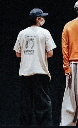 ArmIvoire's tweet photo. @ran__min Isn't that him? https://t.co/lCOz6I7KEp