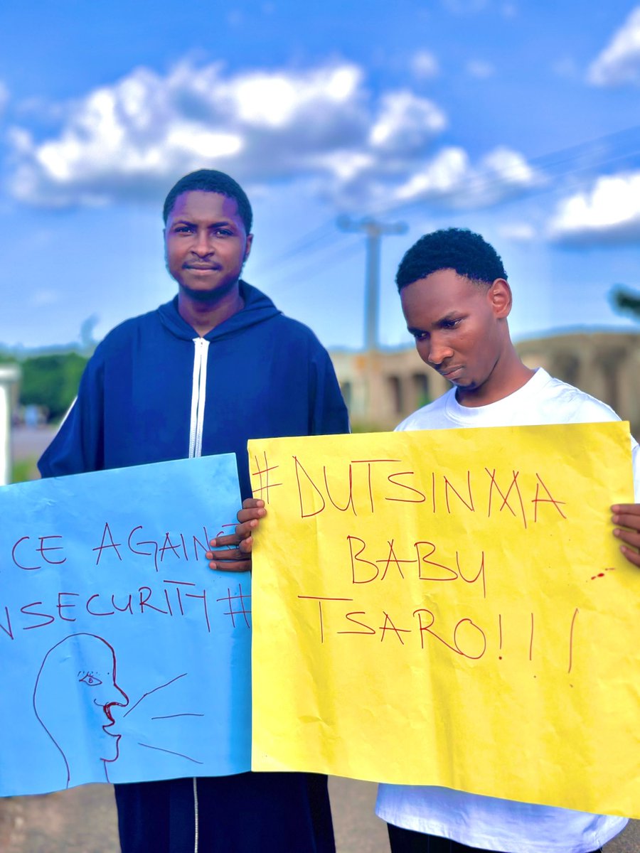 Abdullahircc12's tweet photo. Muna bukatar tsaro A dutsinma https://t.co/GGJSjeAH8w