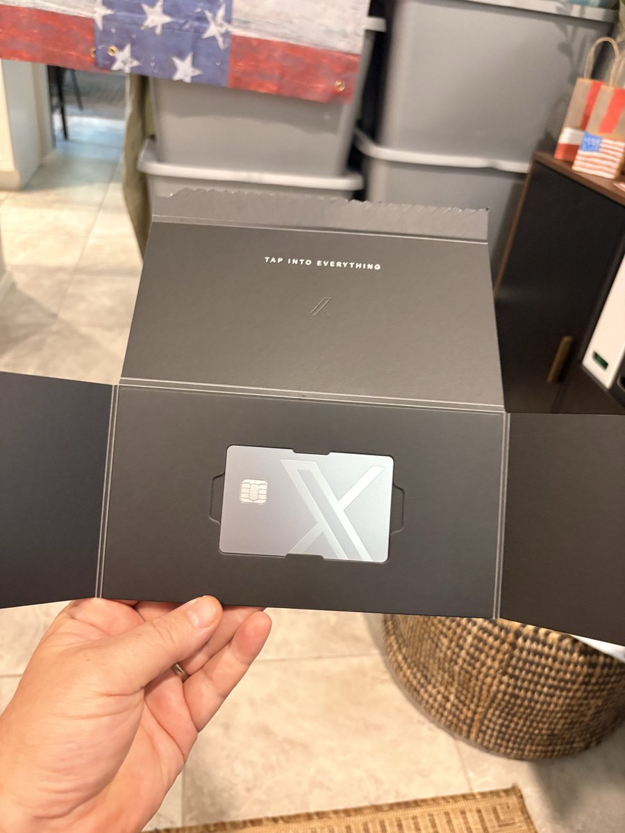 DaveGriffinJr's tweet photo. I got mine X, LFG🇺🇸 https://t.co/4jURmkjiuz