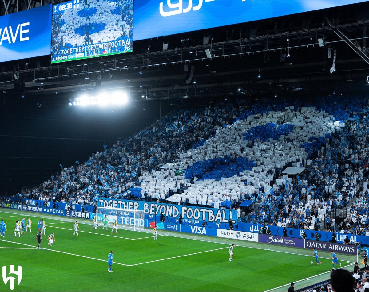 xxoiur's tweet photo. نادي كبير مثل الهلال 
و اكثر فريق شعبيه في المملكه

يطلع منه تيفو مثل كذا ؟

إذا بتقعد تقول الجمهور ما يحضر حط بنر وخلاص ما طالبكم الجمهور بالكثير حطو شي بسيط رساله لنيفيز 

لان الي جالس يصير مستحيل شي كارثي كل مباراه تيفو اسوء من الي قبله https://t.co/cBwEDk40Qw