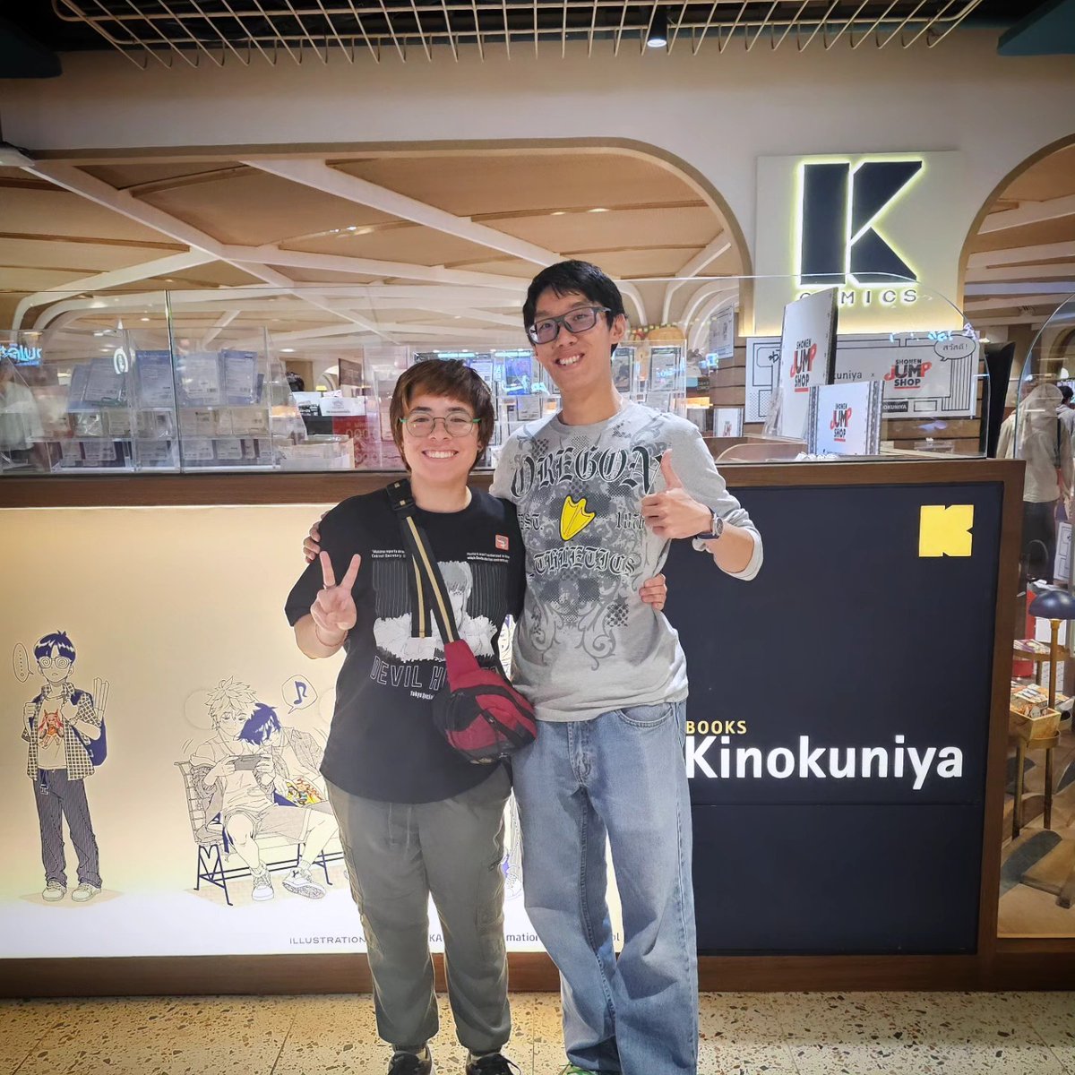 CariMagoun's tweet photo. Thanks for hanging out with me yesterday, Champ! It was great catching up and hearing about your travels. Thanks for playing Pokémon Go and trading Pokémon from different countries. Hope to see you next time I’m back in Thailand! https://t.co/xdGM1W8KTc