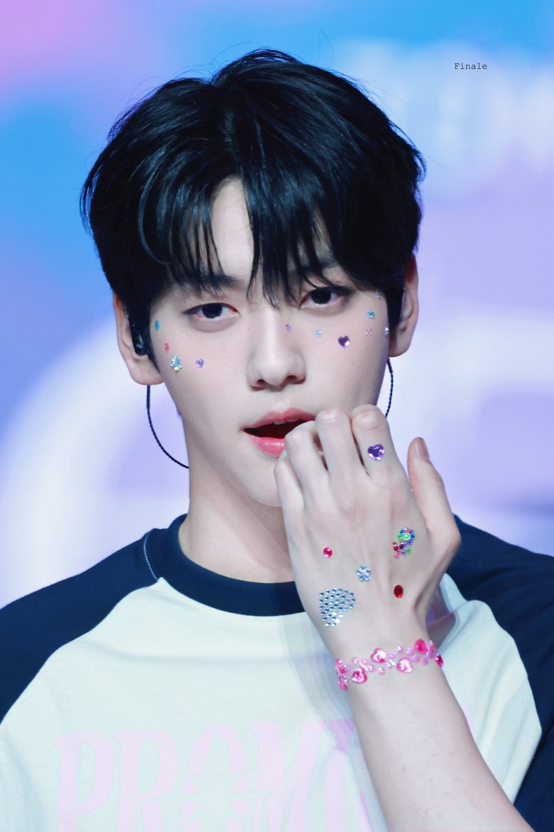 minjookimmoa's tweet photo. #SOOBIN 💎 https://t.co/a0fw9QwkUJ