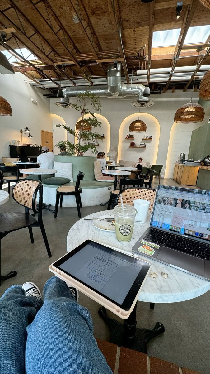 GregoryWilrmn's tweet photo. I forced myself into all these classes and struggled and stressed myself out. https://t.co/RbgmTASY1m