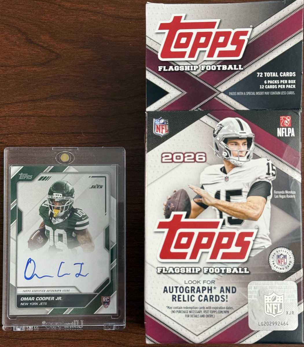HendyRc189's tweet photo. #officerips strikes again!  Last blaster of Flagship wasn’t bad at all…#thehobby #thehobbyfamily #cardcollector #FGV #FGVs 
@Get_BIG_Cards @DomCardboard @CardPurchaser https://t.co/t7Gqetw8D5