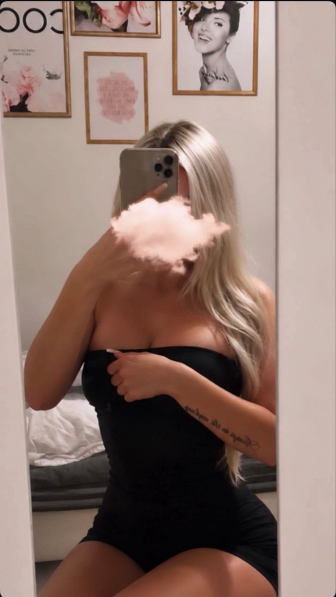 lylou0w's tweet photo. Pour vous c’est lequel le meilleur pyjama pour dormir?? https://t.co/2seQPdFHLc