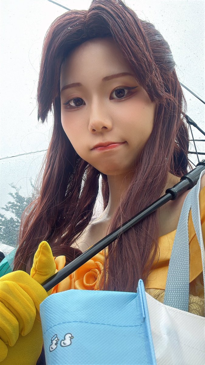 akatuki_nerimo's tweet photo. 並んでる！
雨やだね〜 https://t.co/UTpmPw4Fsv