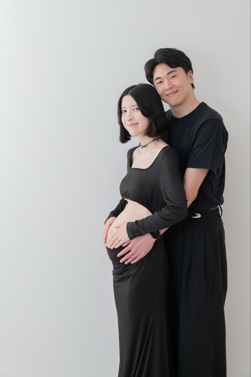 sayanuchan's tweet photo. 妊娠7ヶ月のときに撮ったマタニティフォト🤰💖
こうみるとほんっとにお腹が出なかった妊娠期間、笑 https://t.co/N0satPrt07
