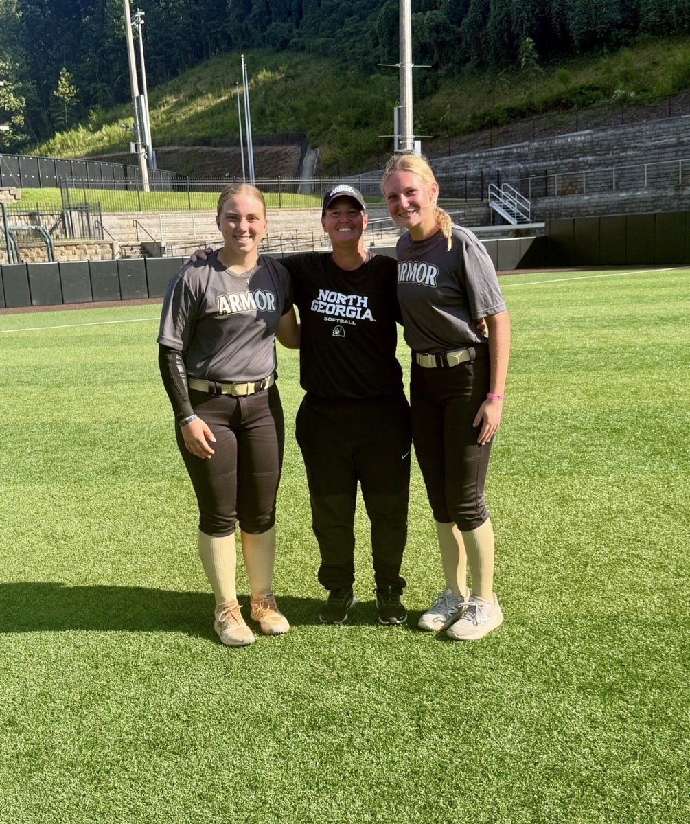 ArmorEliteFP's tweet photo. College camp activity from the weekend 😎🔥

Carlyann Wilkes  at Wofford College

2027 Izzy Dunlap at Ohio University 

Brinkley Gilleland c/o 2030 at UNG
Townley Blackmon c/o 2030 at UNG https://t.co/rHZ75O98Ni