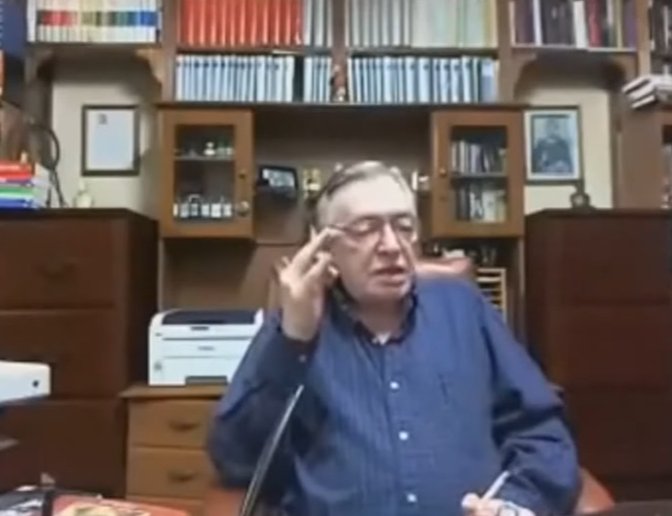 Bolsden's tweet photo. "[...] você veja, os chudes... estão shippando... boymoder... e Daniel Vorcaro" https://t.co/lWMCYVSP3Y