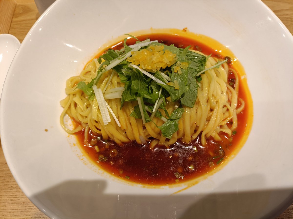 jack1311825's tweet photo. ゆずラボ。さんです。ゆず薫る汁なし坦々麺をいただきました。辛さと痺れを選べますが両方とも2でいきました。美味しかったです。ご馳走様でした。これなら次は3いけます。
https://t.co/cbE56O7pJR https://t.co/SZLjjtMLwC