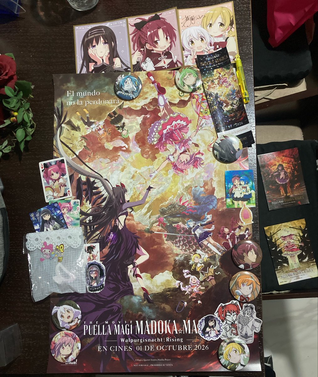 miawsplay's tweet photo. 💕 Las cositas oficiales que dio @KonnichiwaFest en la premier de Madoka Magica y los freebies

Muchas gracias a los que dieron me dieron uno de sus freebies 🖤 https://t.co/XEd9XfglxF