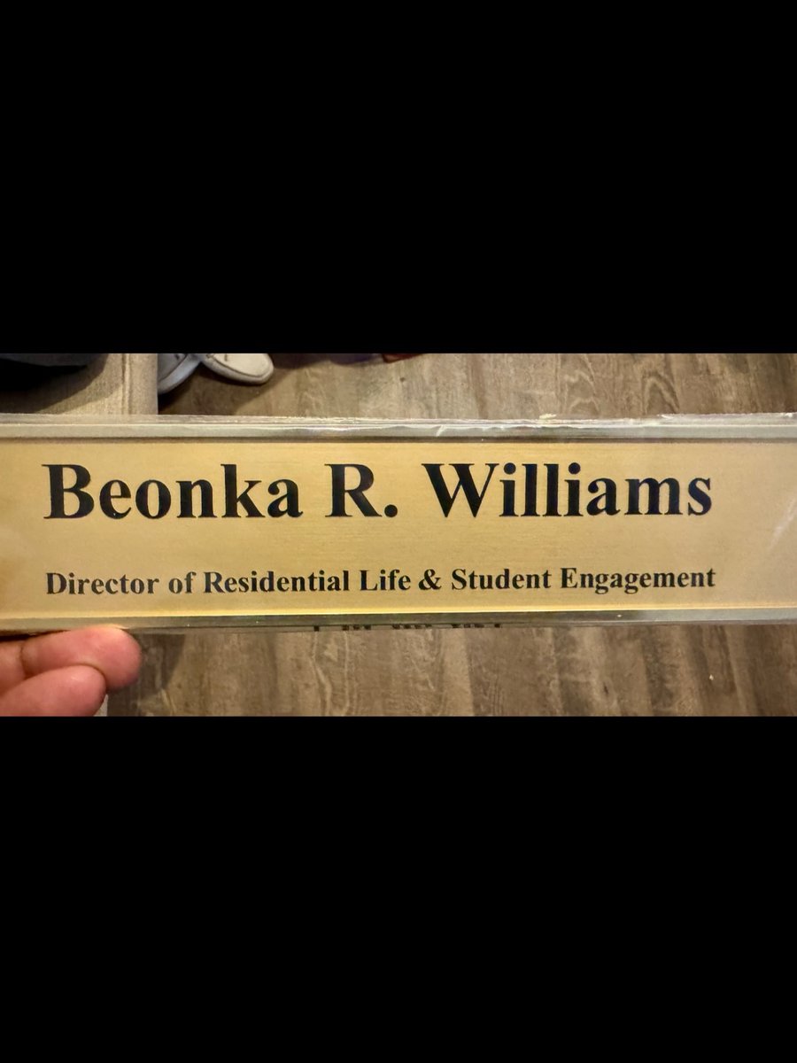 PrettyMill1's tweet photo. I’m so proud of Beonka Williams my MD’s wife not only is she beautiful but she’s very very very smart. Congratulations on your new position. #POWER 💛💛💛💛💛 https://t.co/NcRwevOnxx