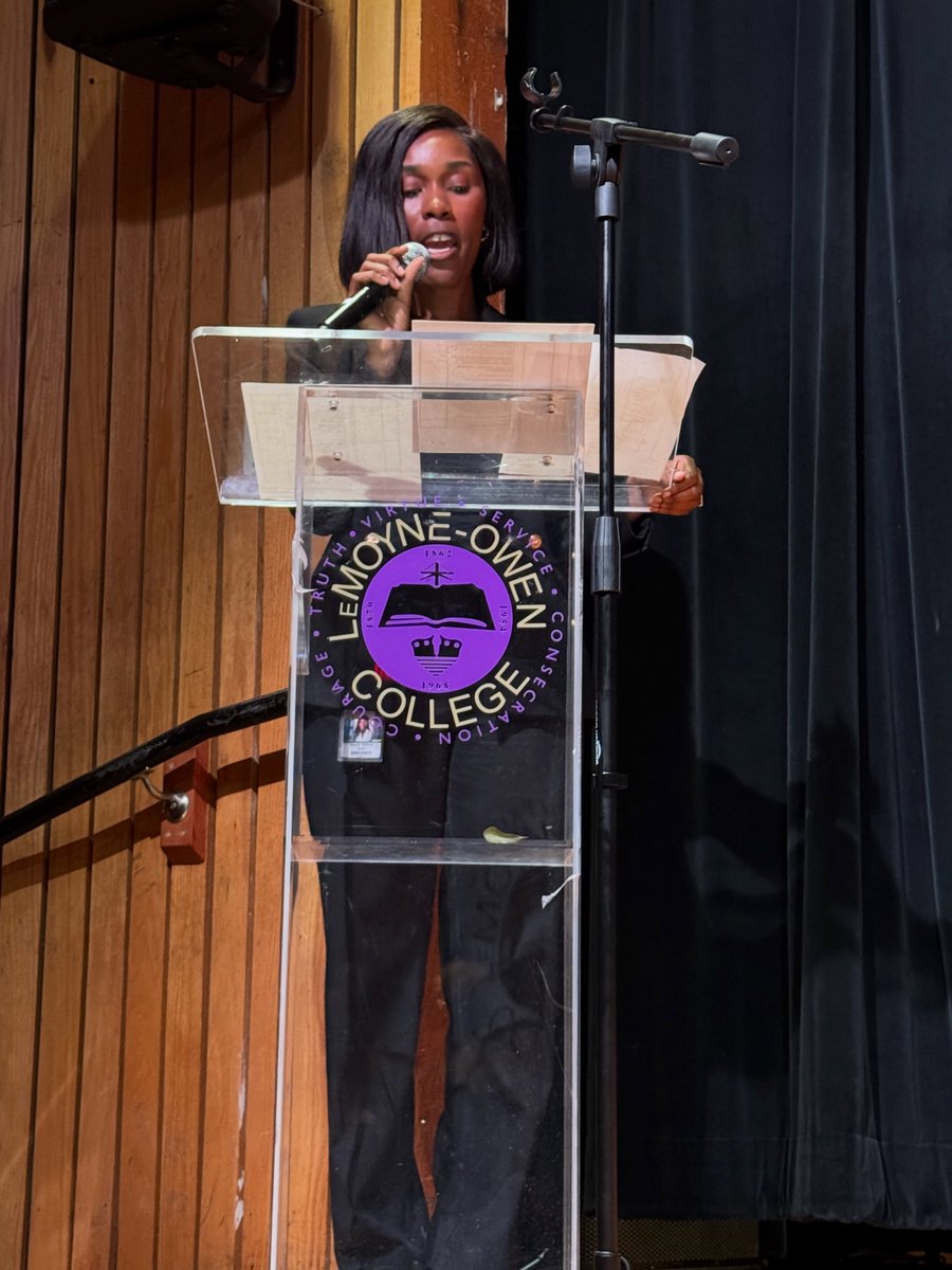 PrettyMill1's tweet photo. I’m so proud of Beonka Williams my MD’s wife not only is she beautiful but she’s very very very smart. Congratulations on your new position. #POWER 💛💛💛💛💛 https://t.co/NcRwevOnxx